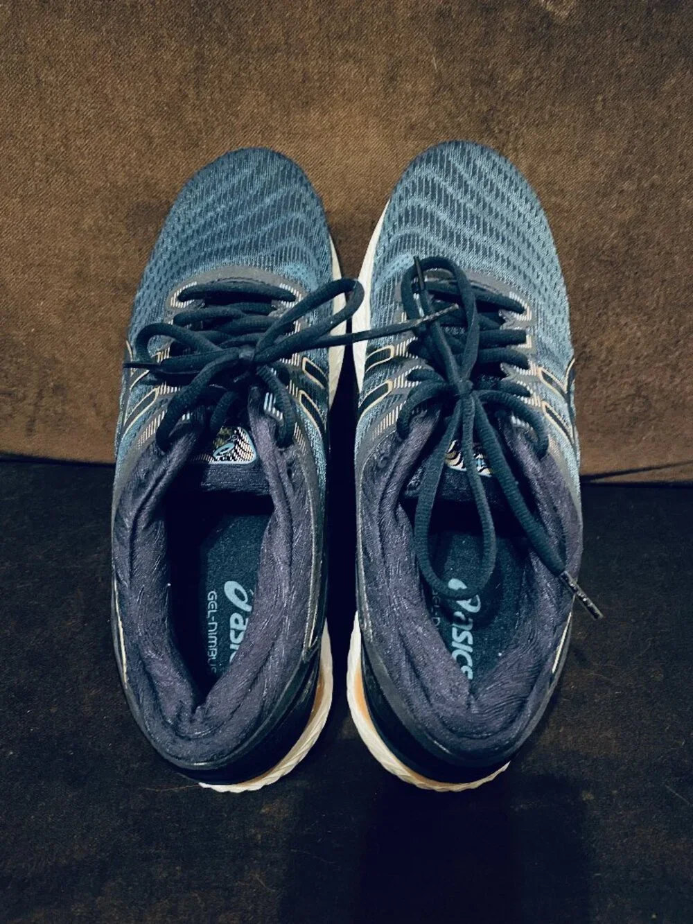 ASICS GEL-Nimbus 22 Running Shoe Women's Size 11 - Gray Floss Peacoat